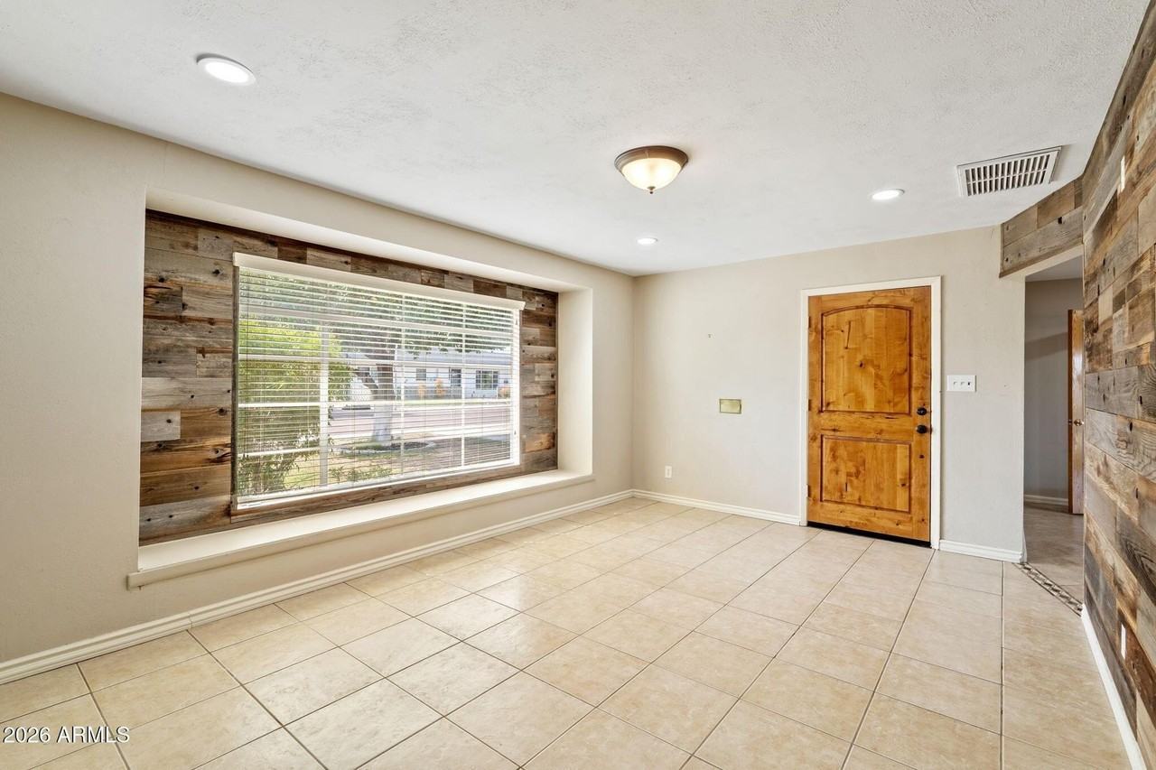 3007 N 84th Pl - Photo 4 of 39