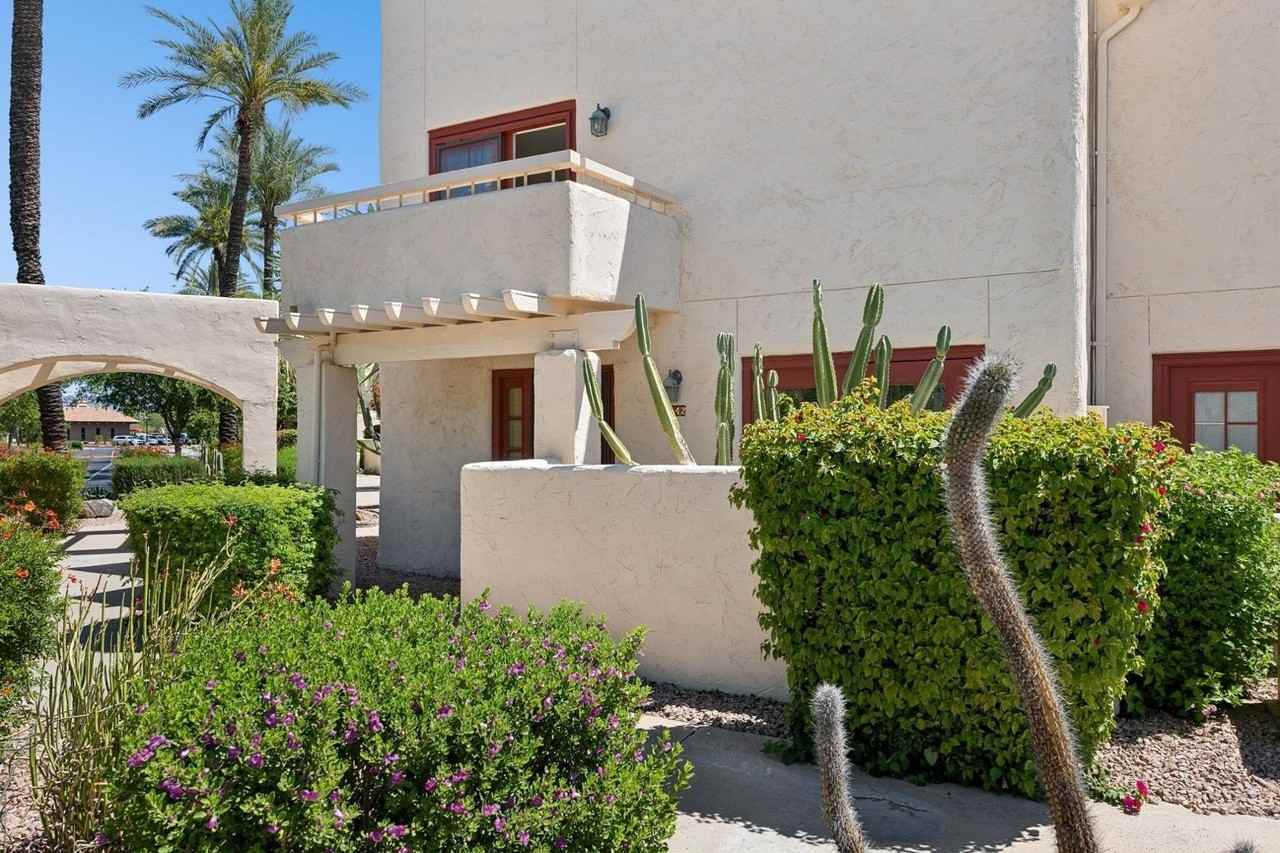 6150 N Scottsdale Rd #42 - Photo 3 of 41
