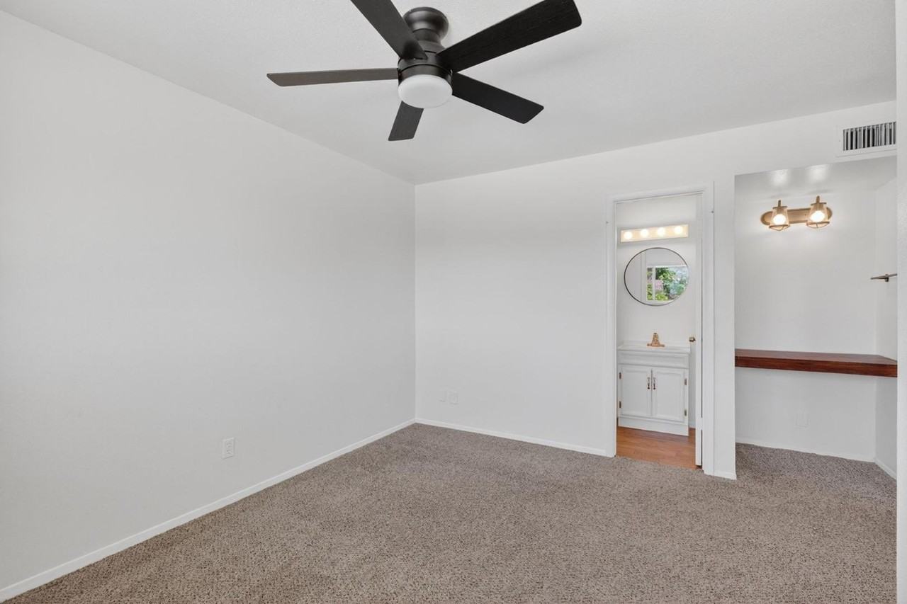 8548 E Mcdonald Dr - Photo 7 of 18