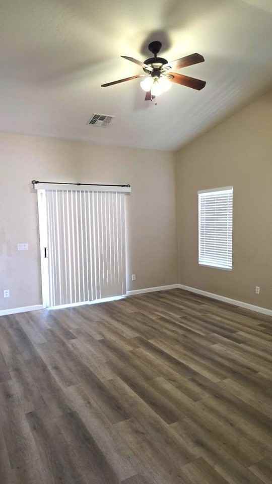 11319 W Brittlewood Dr - Photo 2 of 5