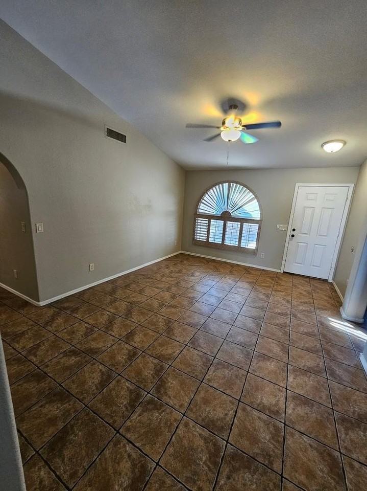 406 E Century Ave - Photo 2 of 9