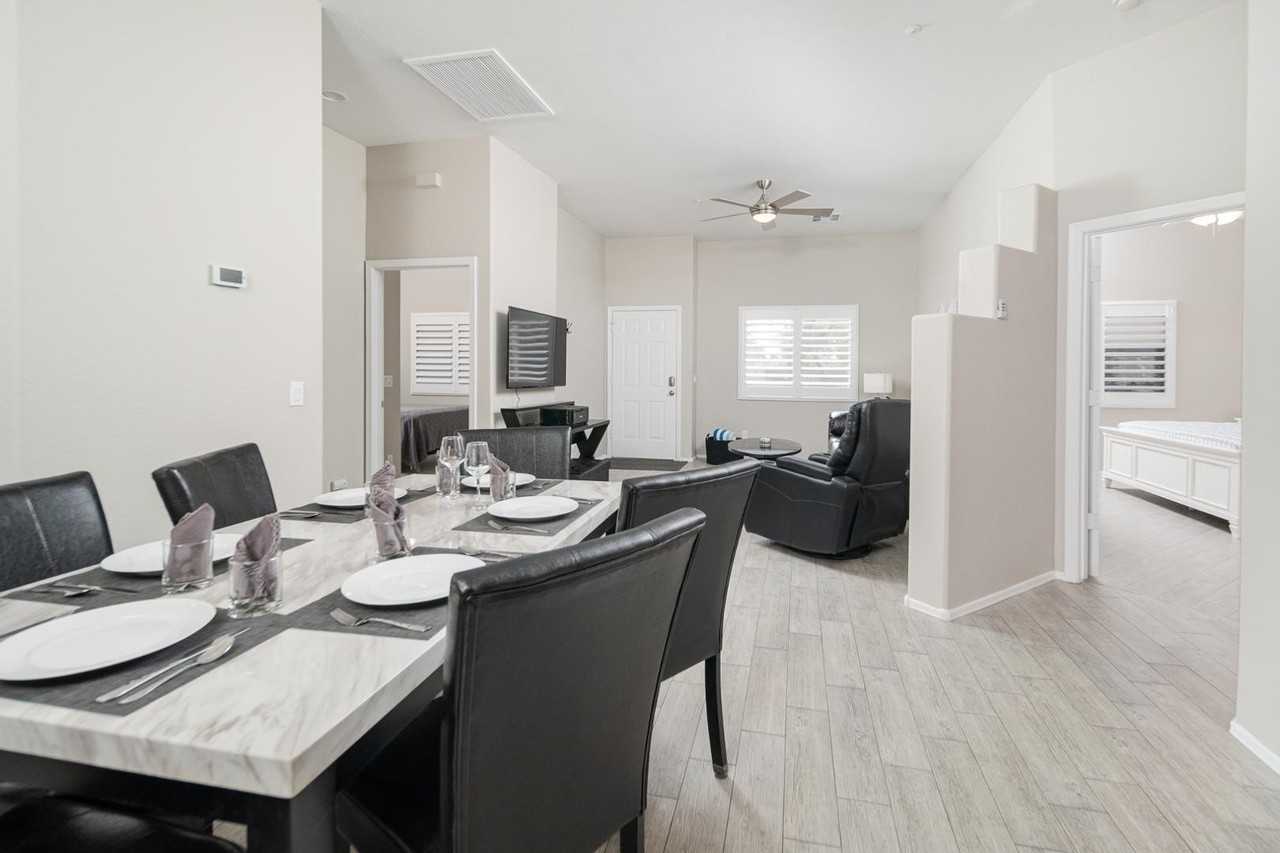 8164 W Zoe Ella Way - Photo 4 of 22