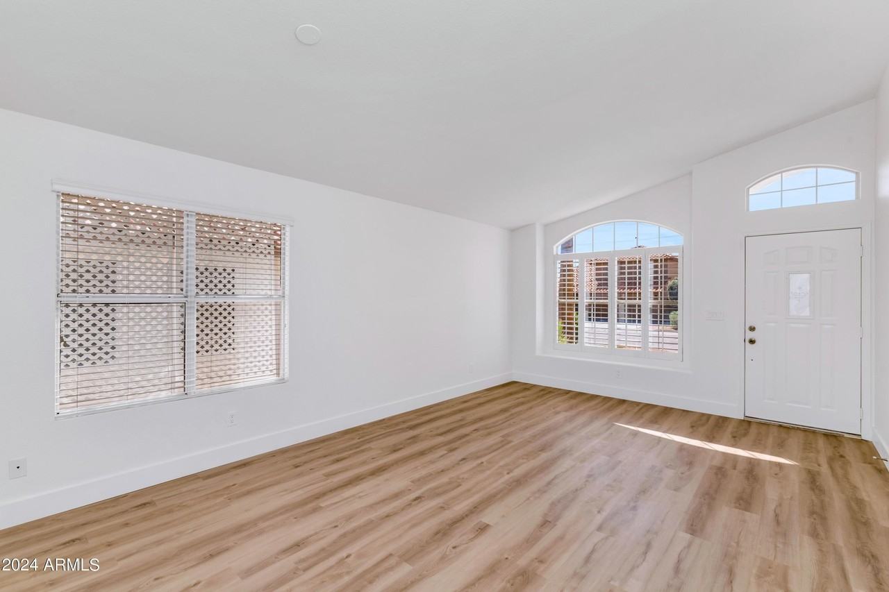 1706 E Windsong Dr - Photo 7 of 21