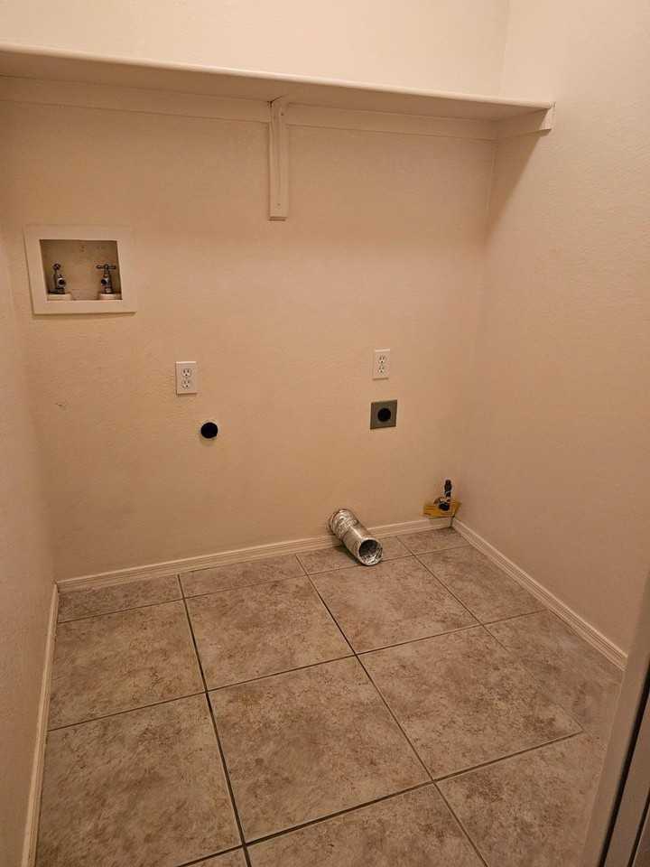 5330 Sonora St - Photo 5 of 11