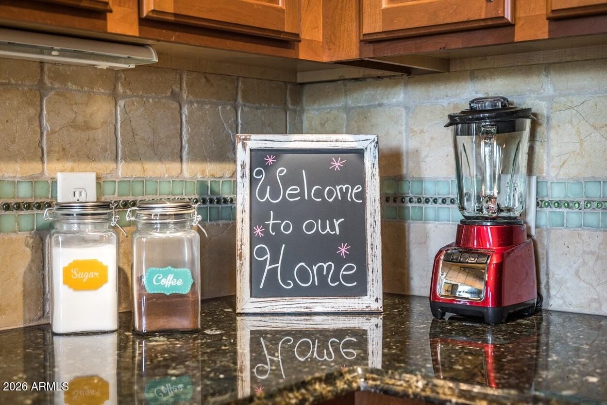 1664 E Bridgeport Pkwy - Photo 4 of 29