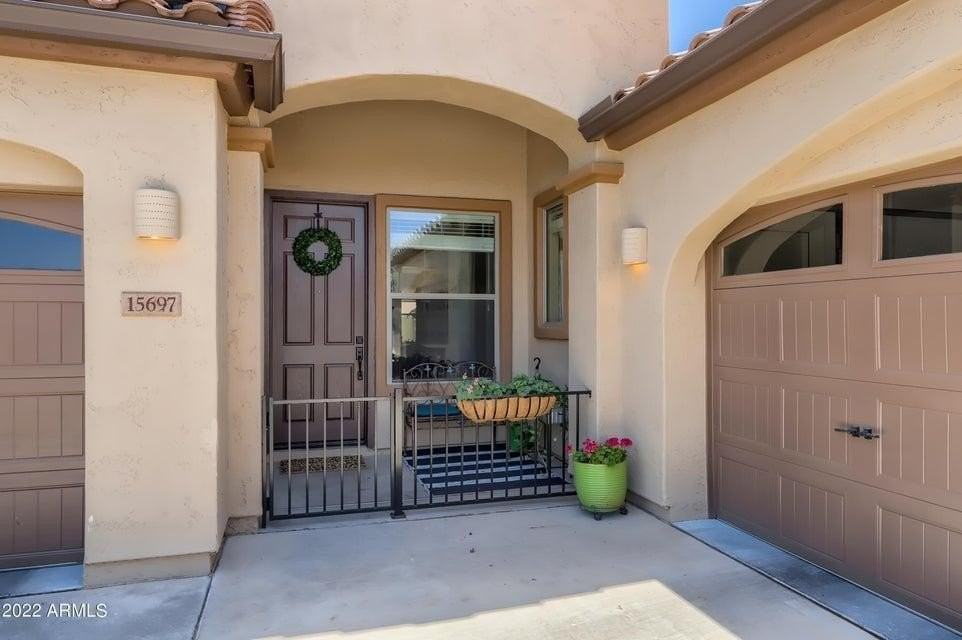 15697 W Westview Dr - Photo 2 of 15