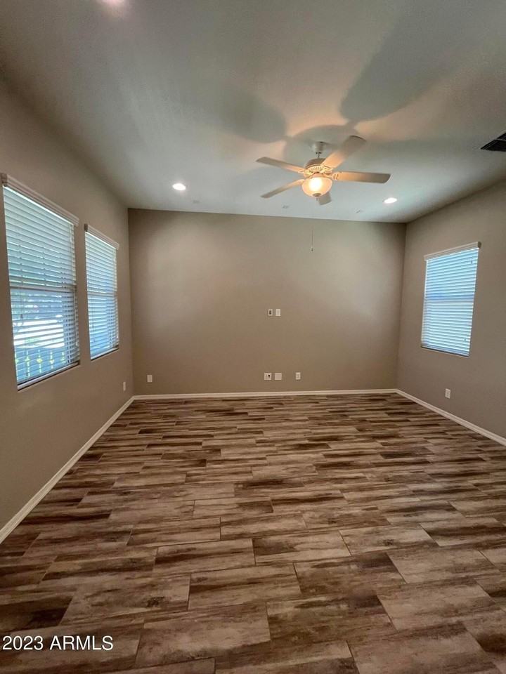 4225 E Ronald St - Photo 3 of 23