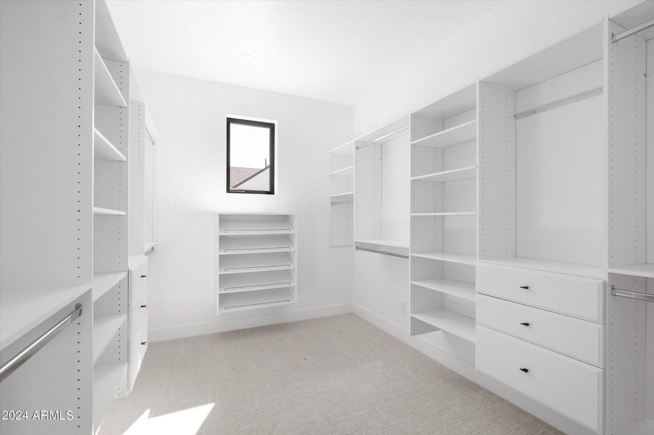 6324 N 10th Dr - Photo 7 of 18