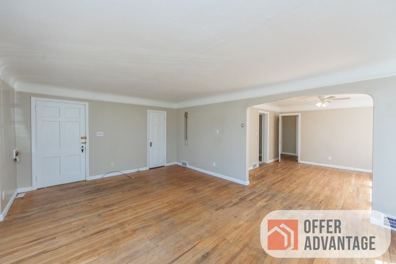 1469 Genesee Rd Fl 1 #FL1 - Photo 3 of 10