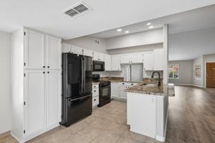 8734 W Bloomfield Rd - Photo 1 of 1