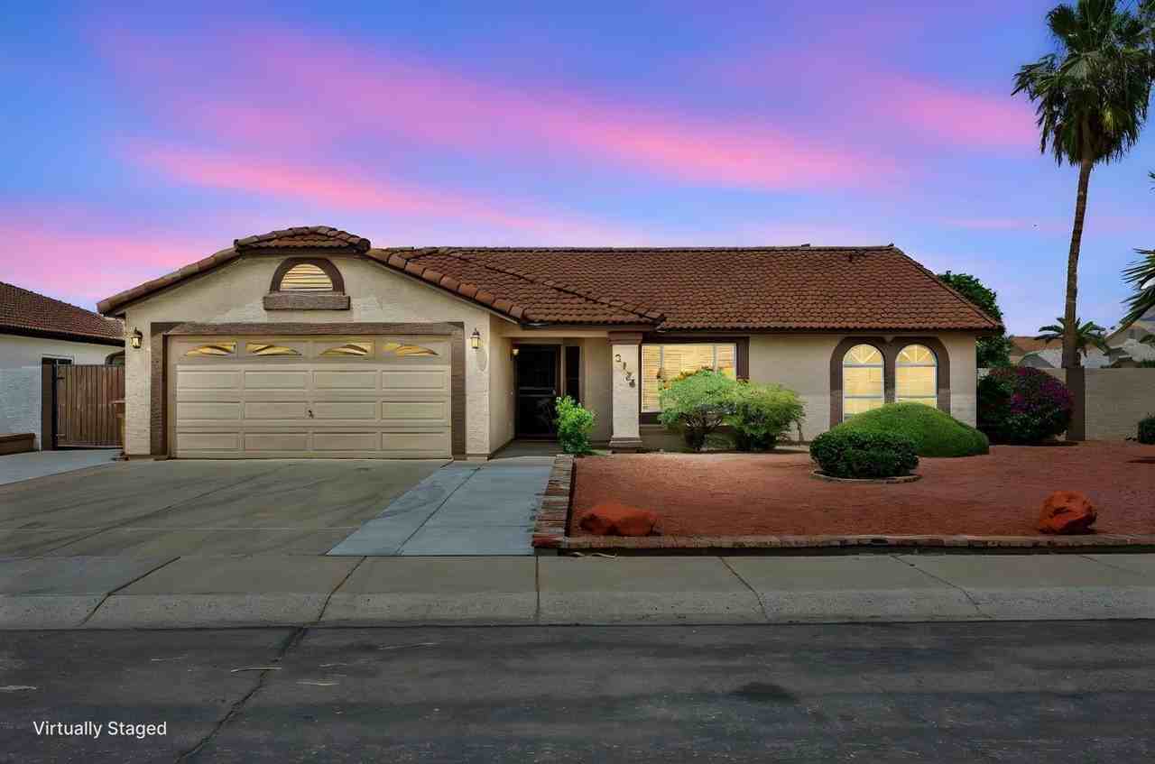 8734 W Bloomfield Rd - Photo 2 of 38