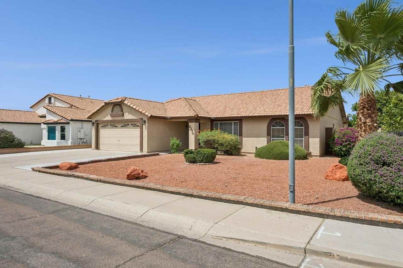 8734 W Bloomfield Rd - Photo 5 of 38