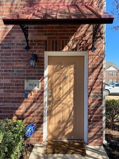 801 Luther St W #804 - Photo 4 of 36