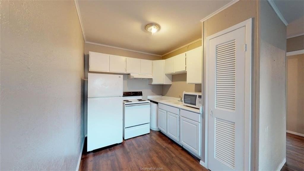 204 Lynn Dr #B - Photo 5 of 17