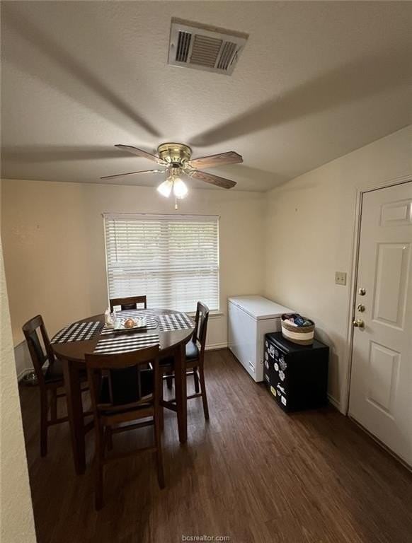 3725 Oldenburg Ln - Photo 3 of 13