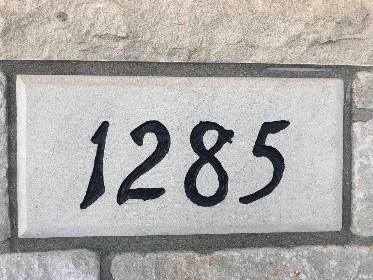 1285 S Cobble Creek Cir - Photo 3 of 19