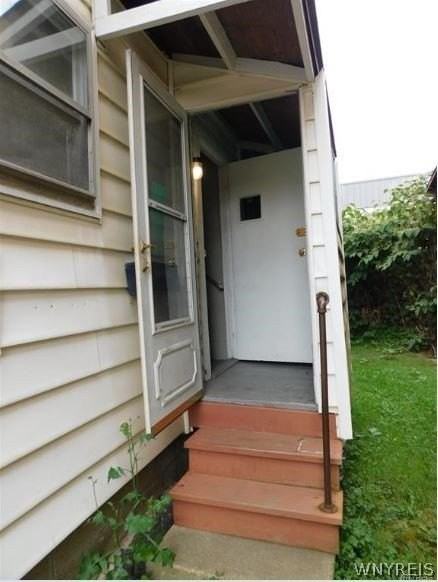 57 1/2 Liberty St - Photo 3 of 10