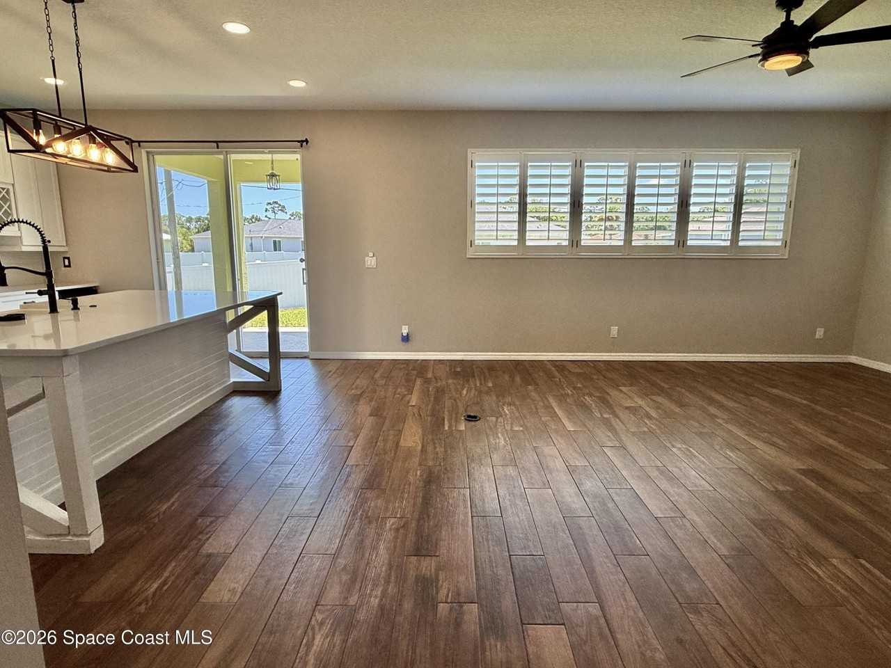 1453 Santa Anna St Se - Photo 6 of 32