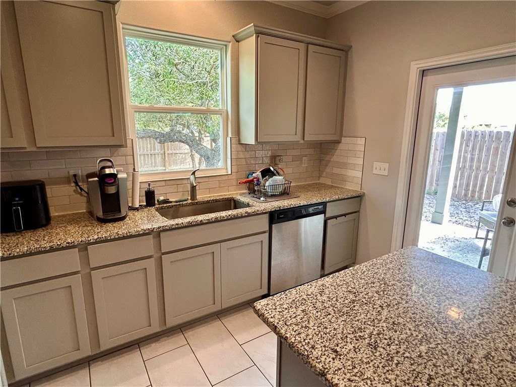 1937 Estes Flats Dr - Photo 7 of 8