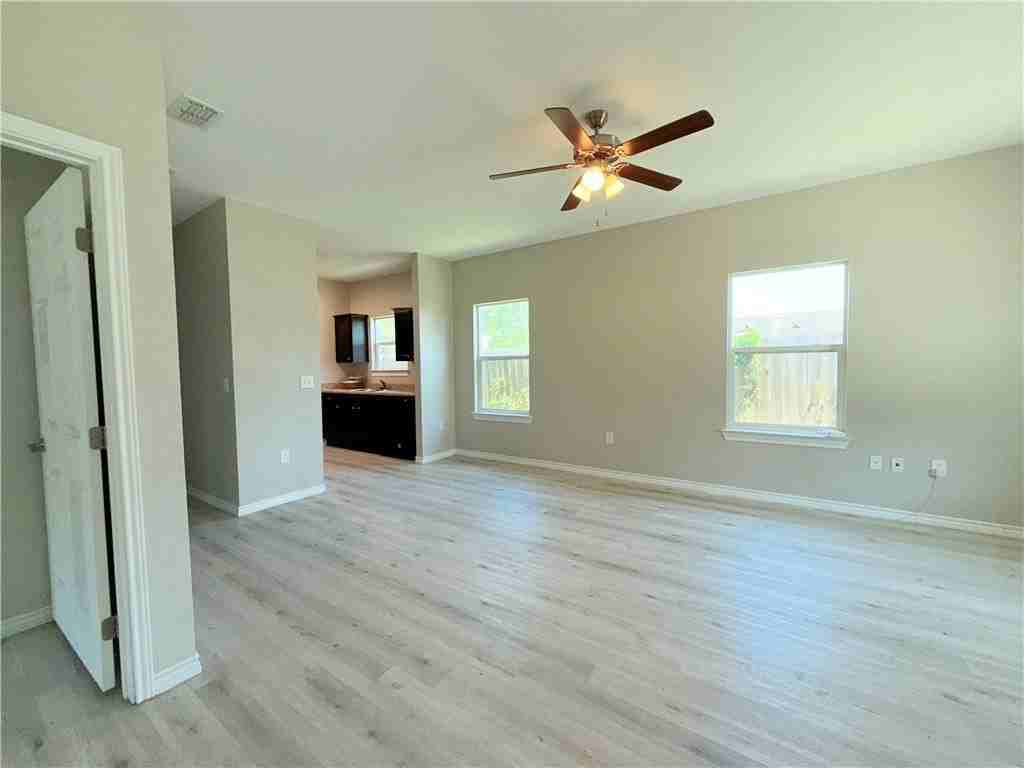 414 3rd St - Photo 2 of 19