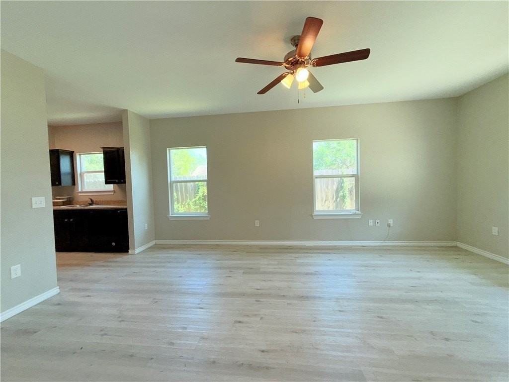 414 3rd St - Photo 3 of 19