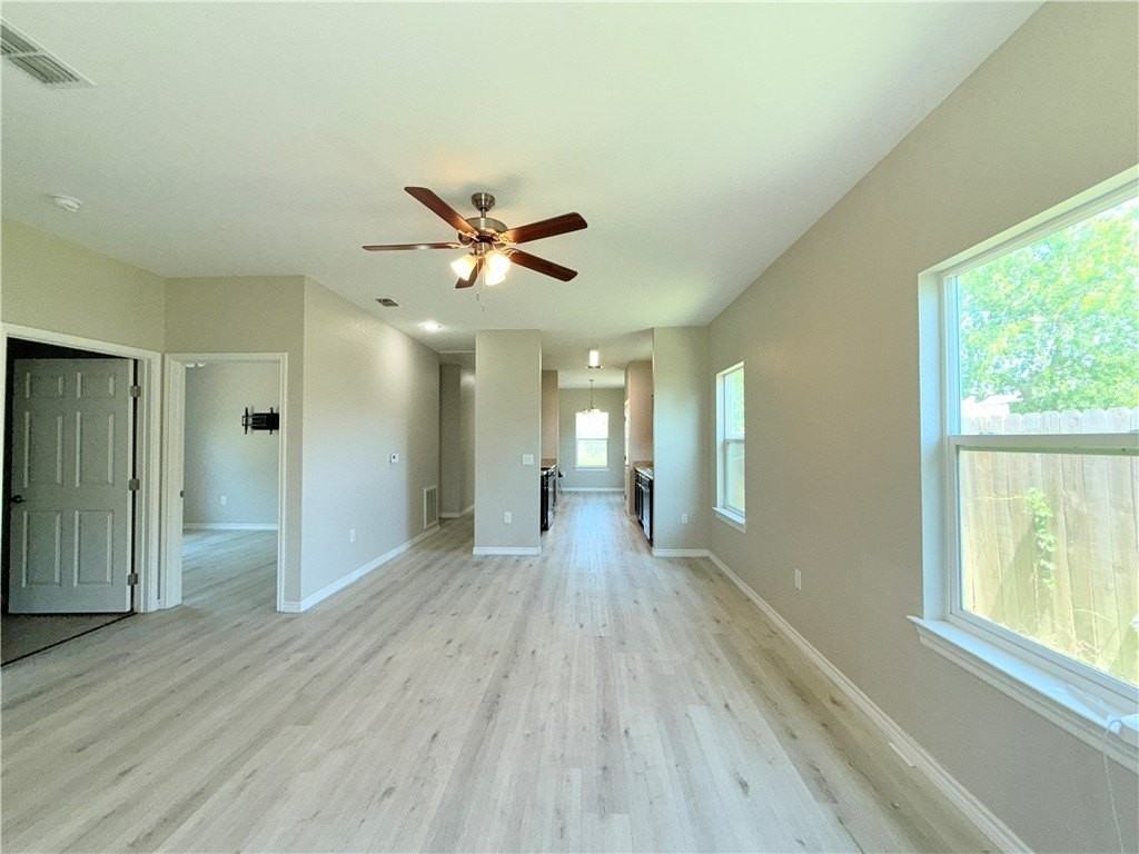 414 3rd St - Photo 4 of 19