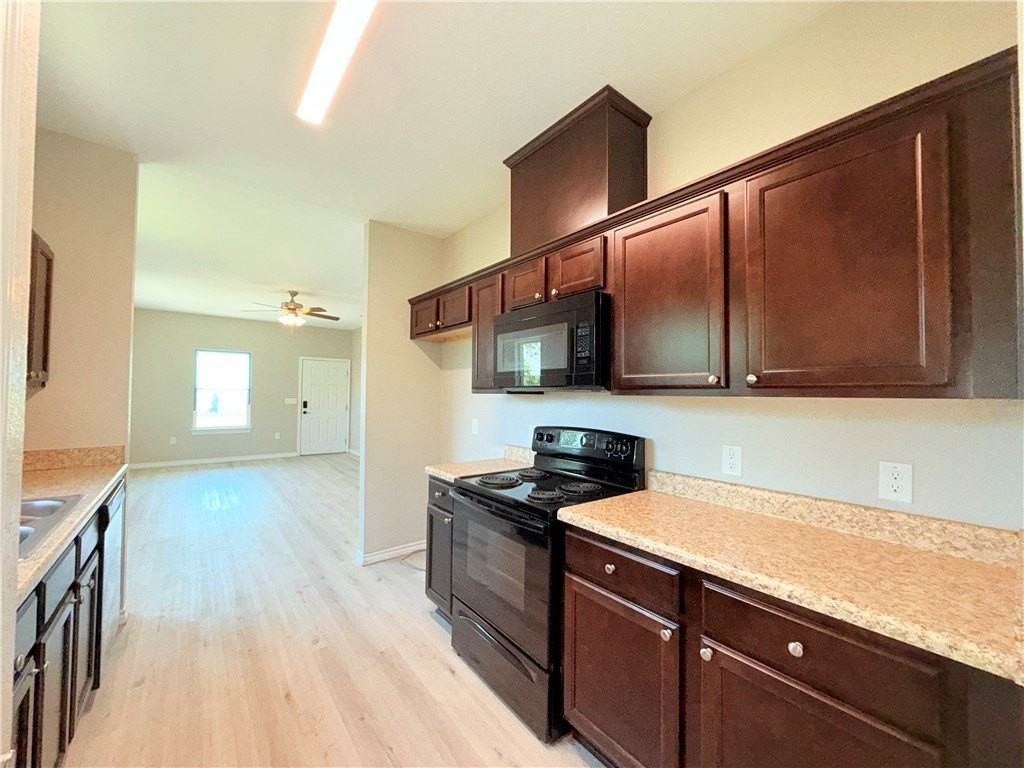 414 3rd St - Photo 6 of 19