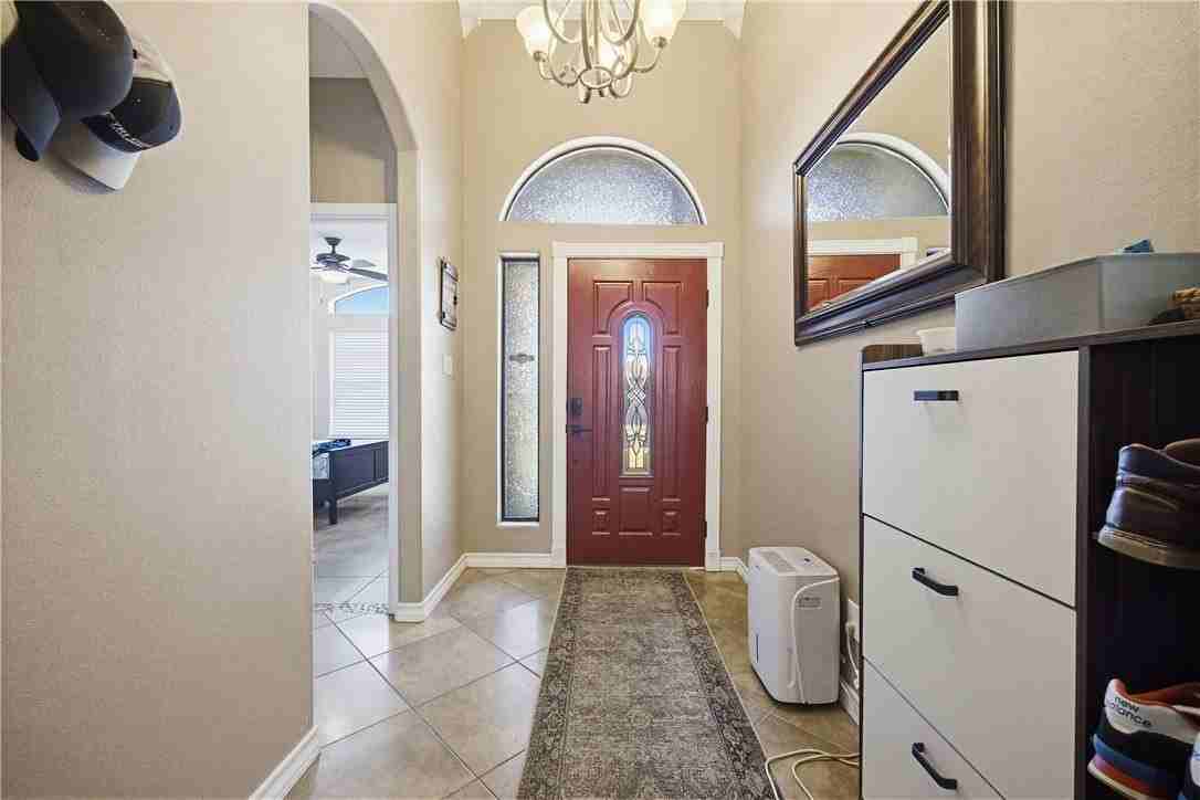 2506 Date Palm Dr - Photo 3 of 21