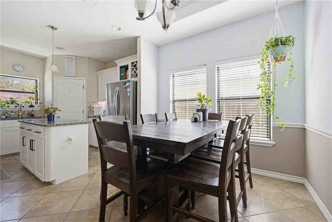 2506 Date Palm Dr - Photo 6 of 21