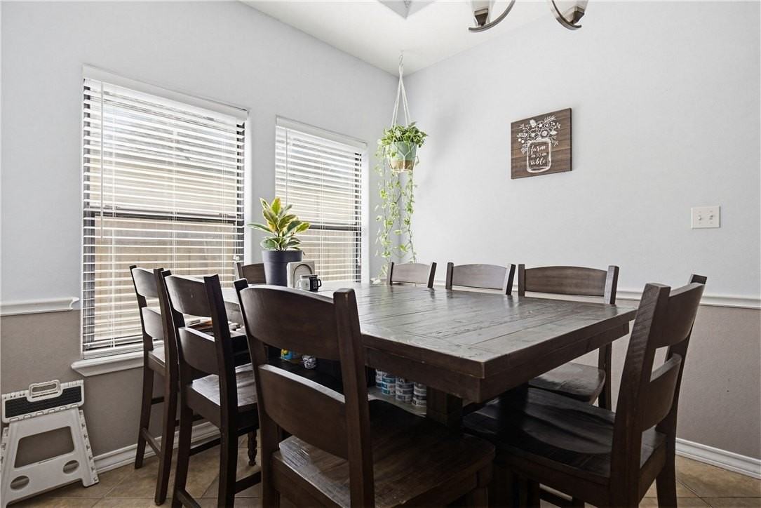 2506 Date Palm Dr - Photo 7 of 21