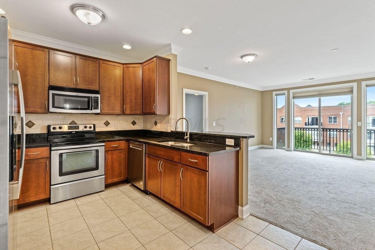 953 Ingleside Ave #312 - Photo 2 of 19