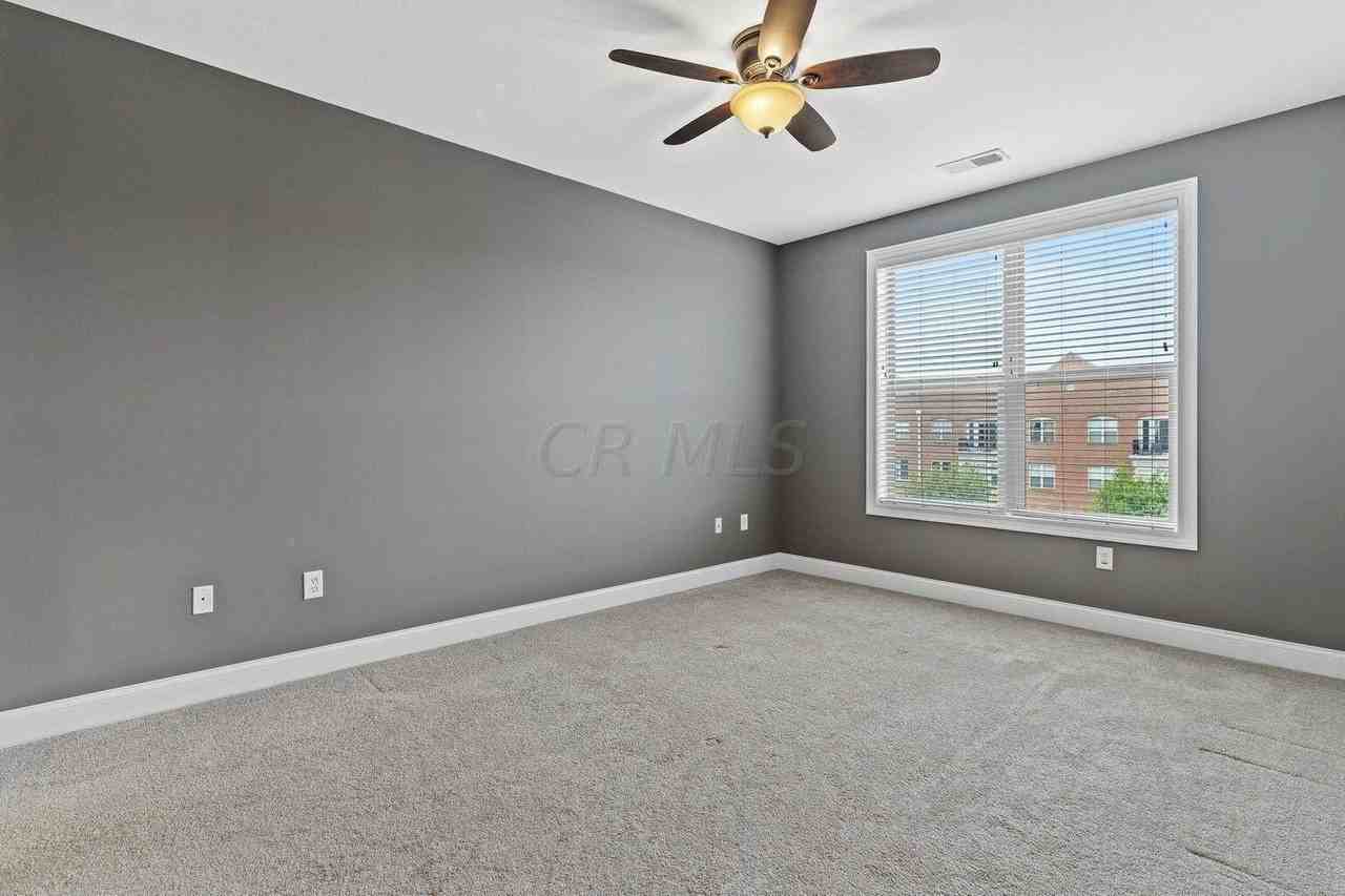 953 Ingleside Ave #312 - Photo 7 of 19