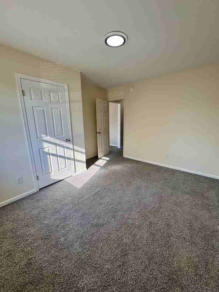 9570 Shenandoah Dr - Photo 5 of 7