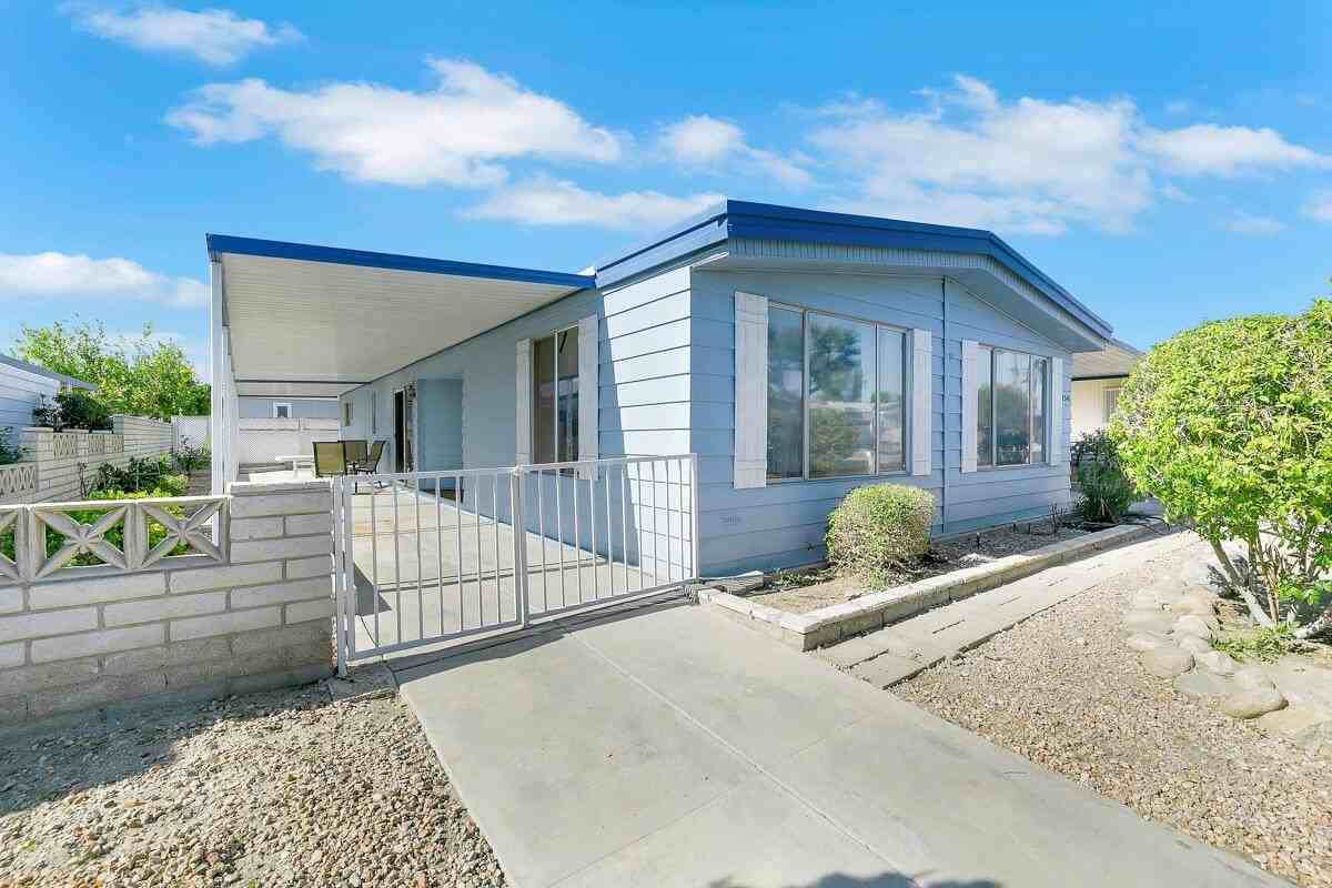 39345 Moronga Canyon Dr - Photo 3 of 46