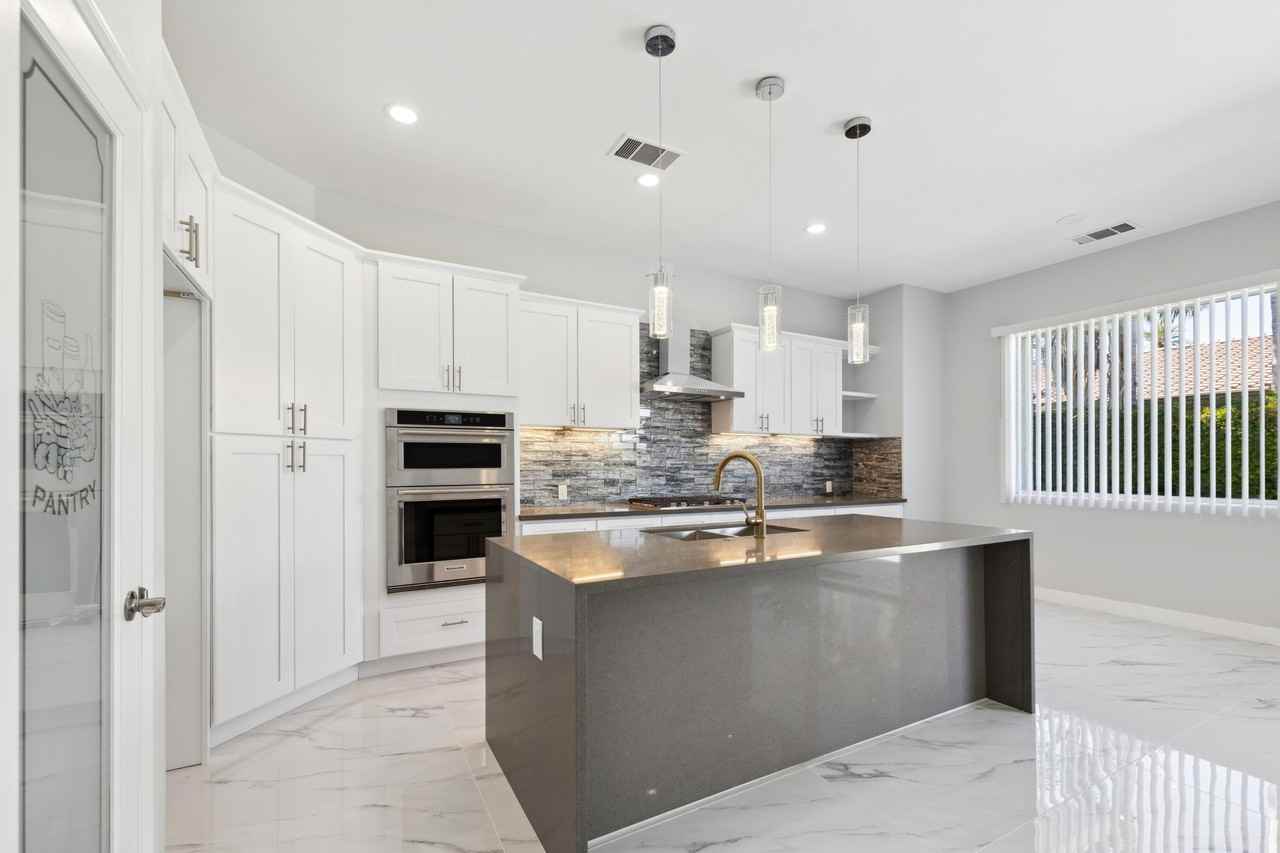 44425 Grand Canyon Ln - Photo 7 of 33