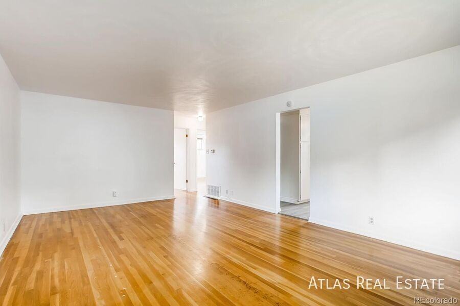 1304 W Crestline Ave - Photo 5 of 18