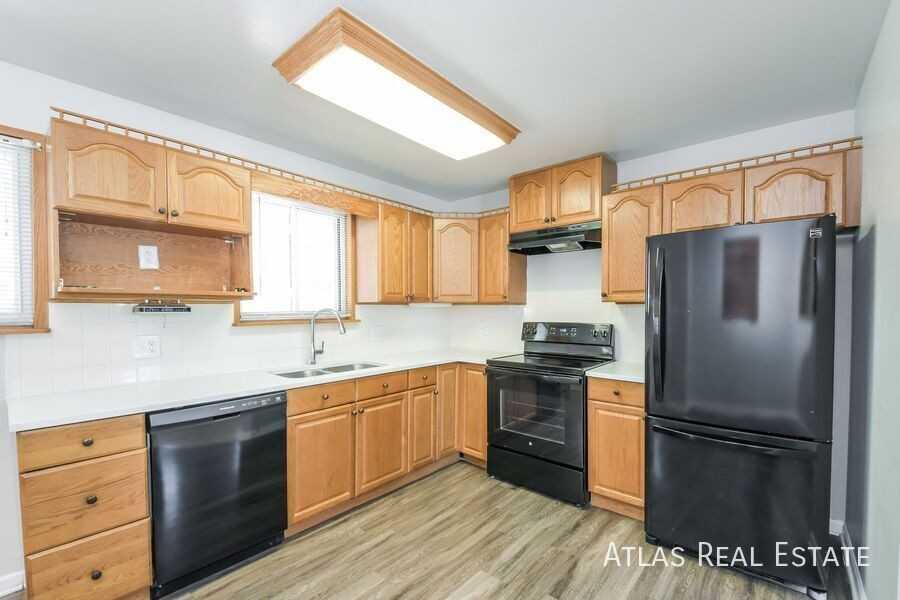 1480 E 112th Pl - Photo 6 of 20