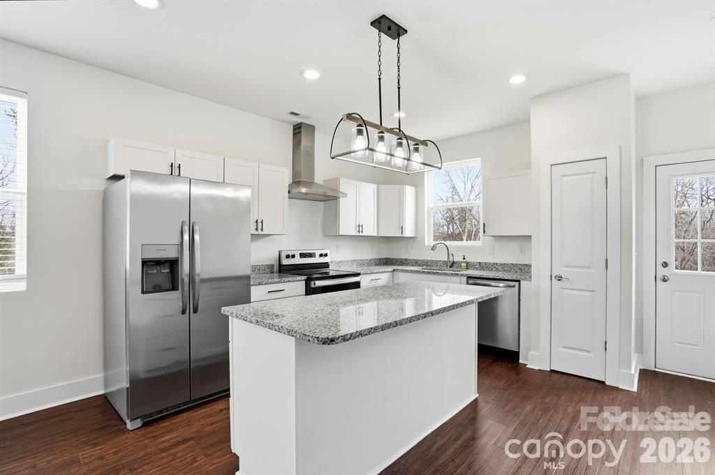 102 Snyder Ct Ne - Photo 4 of 28