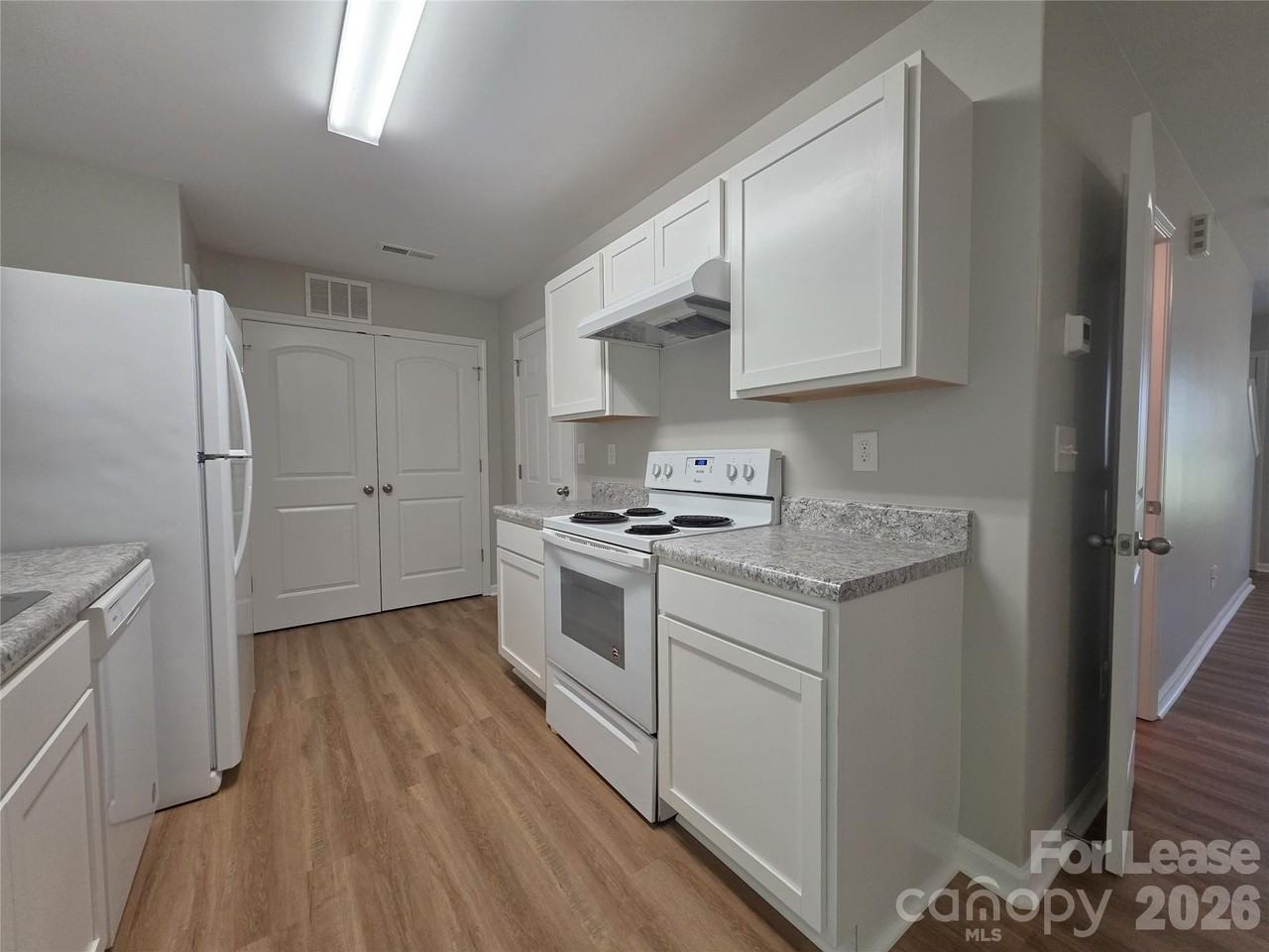 1156 Mcree Heights Cir - Photo 5 of 22