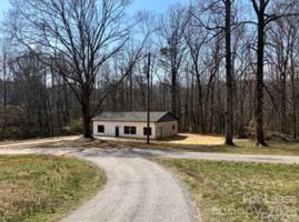 featured image of 2961 Beaty Rd