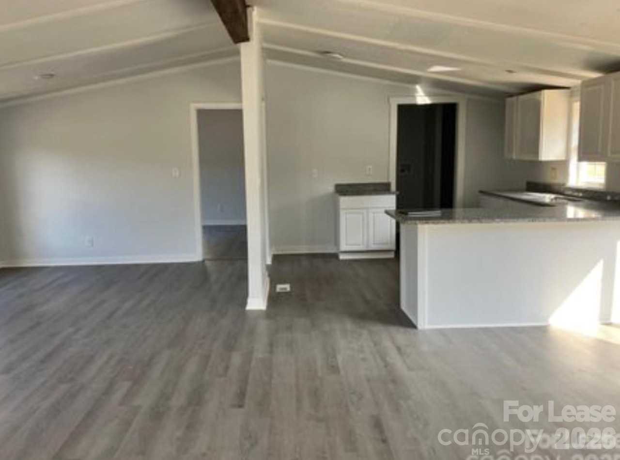 141 Little Country Ln - Photo 3 of 14