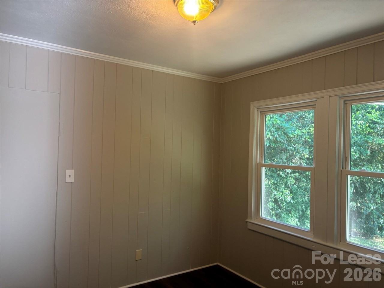 2565 Brentwood Pl - Photo 7 of 29