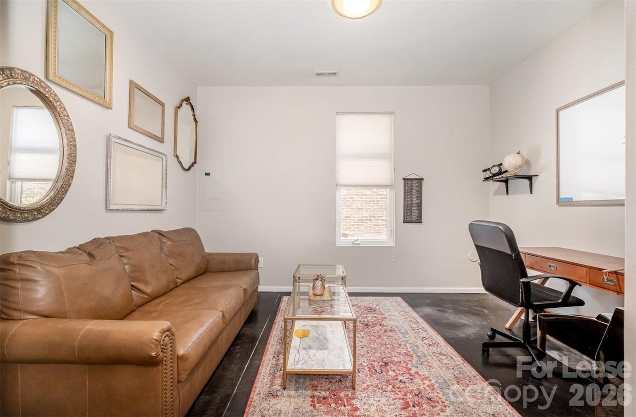 925 Westbrook Dr #B - Photo 7 of 34