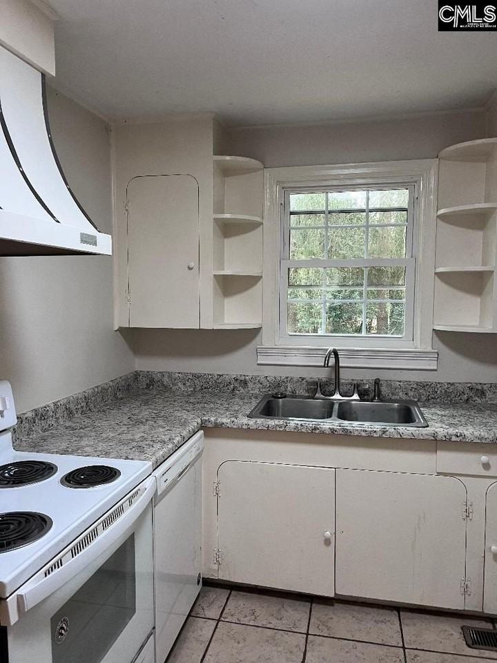 612 S Beltline Blvd - Photo 7 of 15