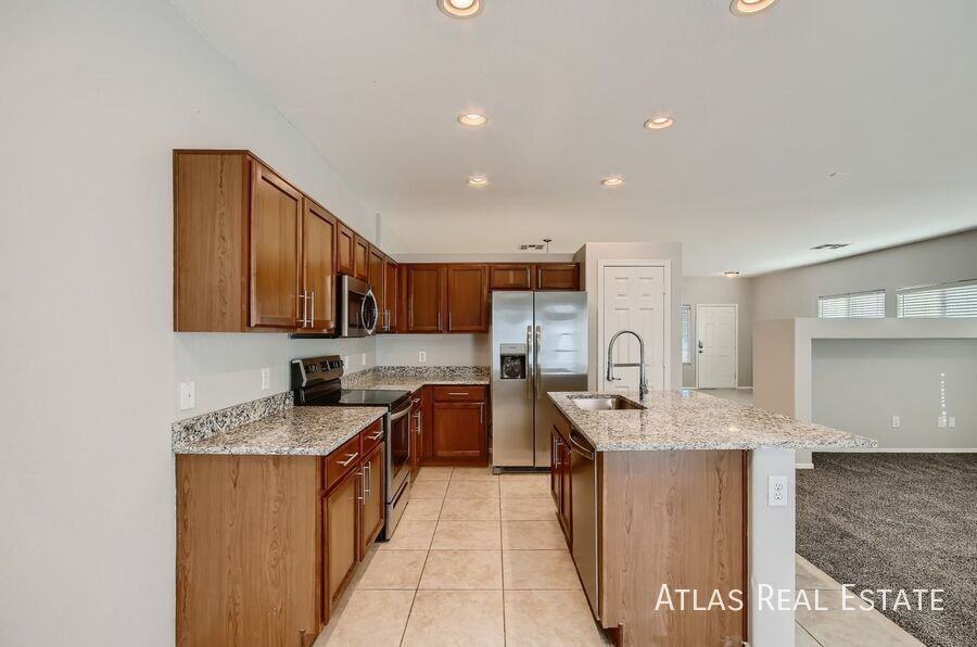 797 W Agrarian Hills Dr - Photo 5 of 17