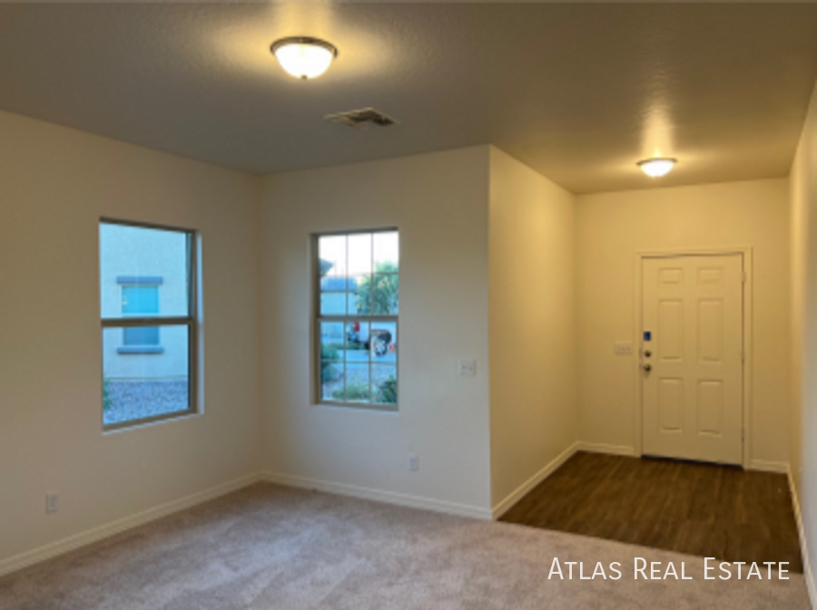 231 N 201st Ave - Photo 3 of 23