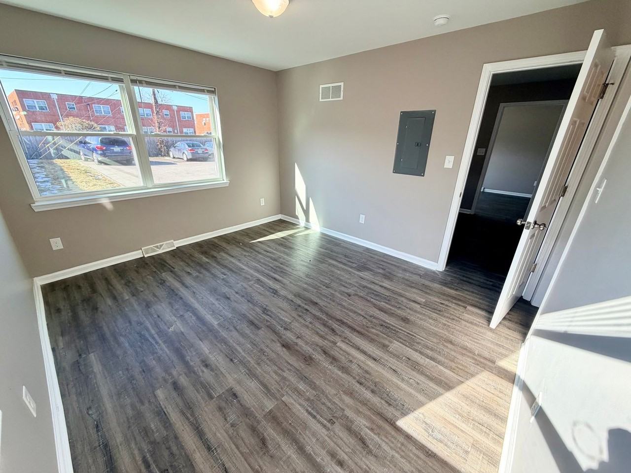 1665 Maywick View Ln #3 - Photo 3 of 8