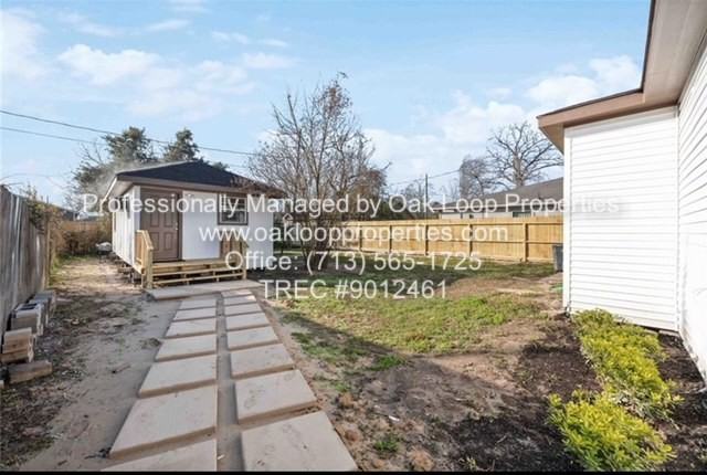 220 Armstrong St - Photo 2 of 17