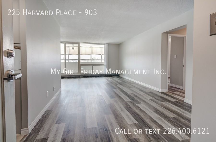 225 Harvard Pl #903 - Photo 3 of 17