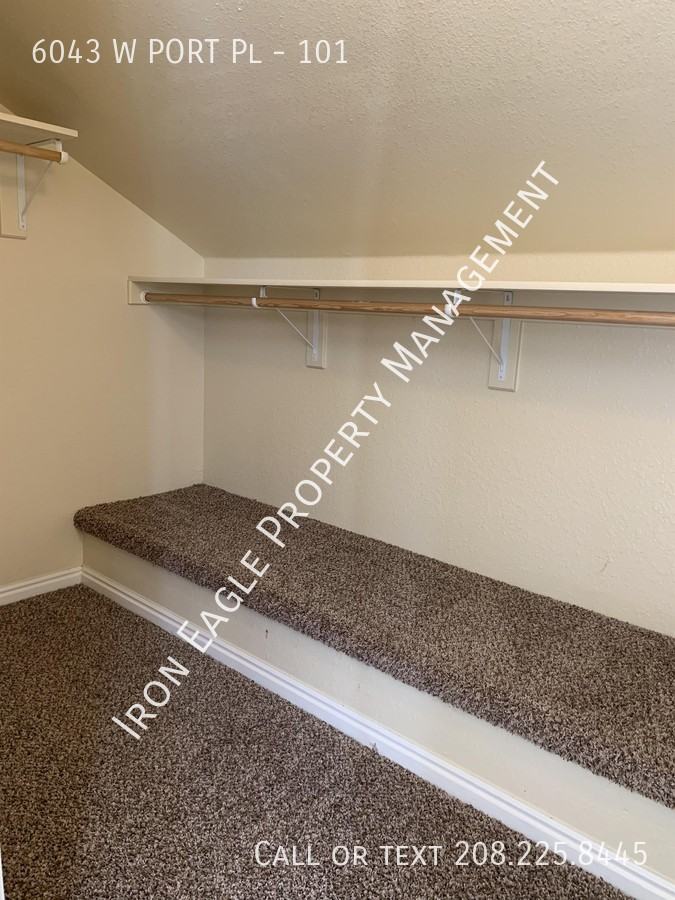 6043 W Port Ln #101 - Photo 7 of 12